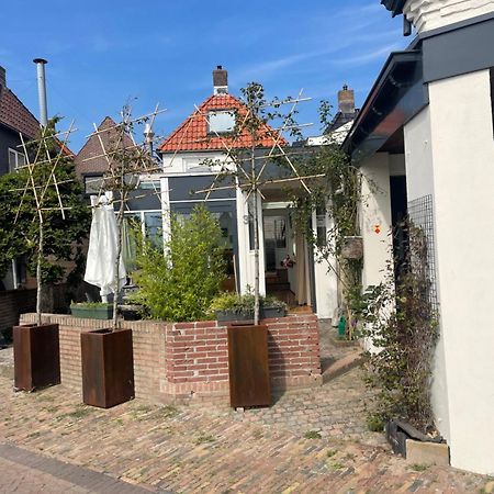 Huis Aan De Haven Lemmer Luaran gambar