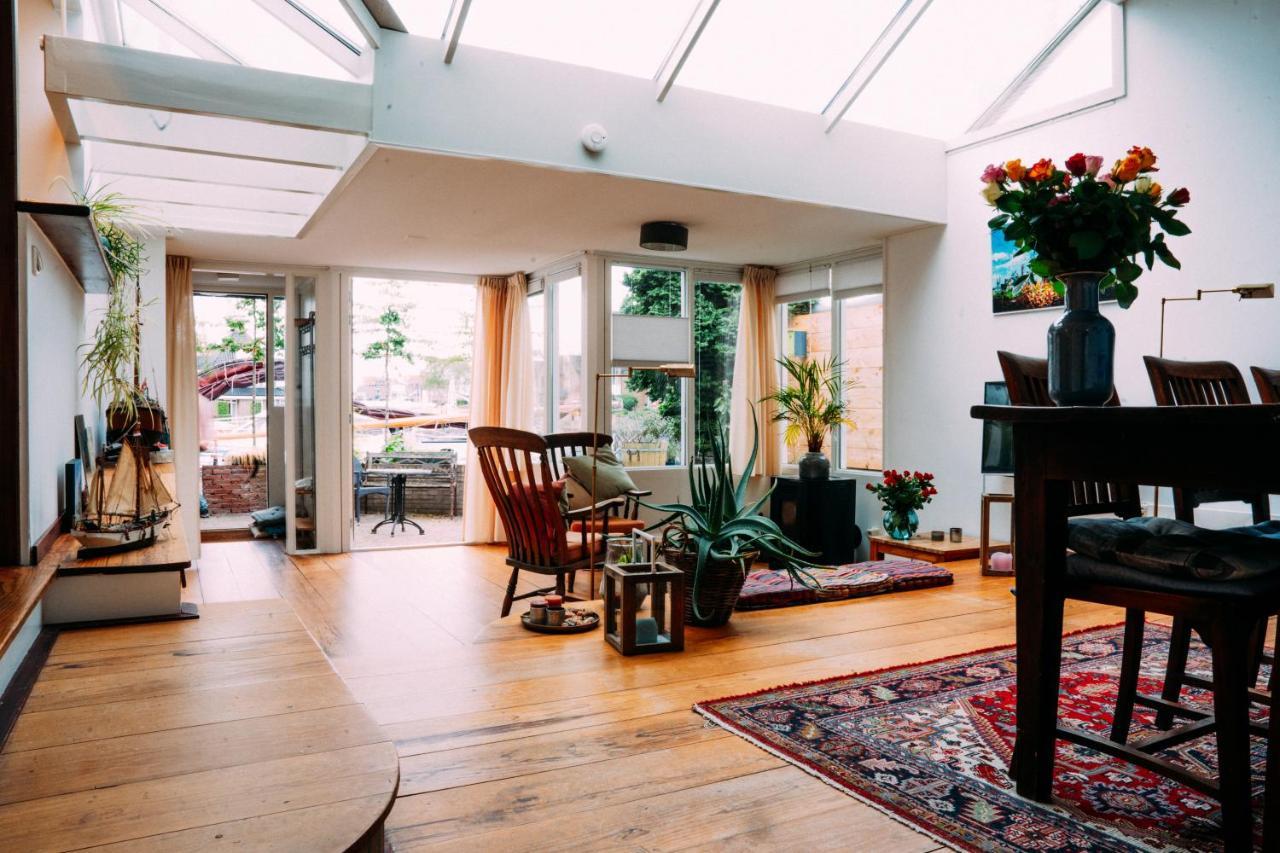Huis Aan De Haven Lemmer Luaran gambar
