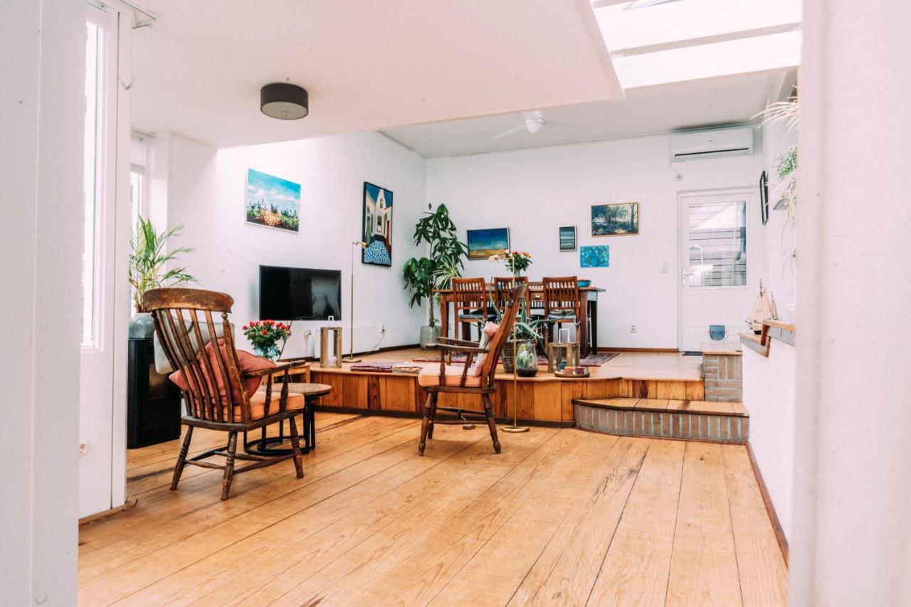 Huis Aan De Haven Lemmer Luaran gambar