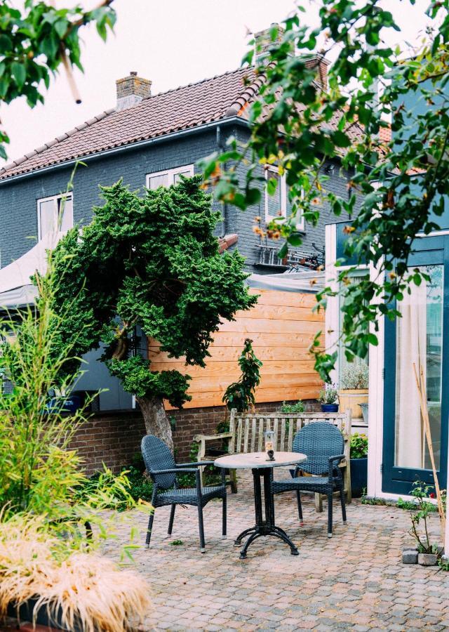 Huis Aan De Haven Lemmer Luaran gambar